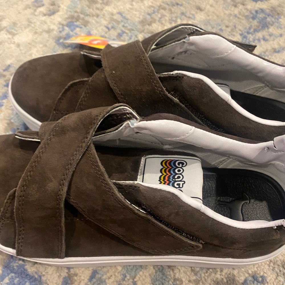 Women’s sneakers
